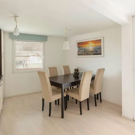 Vizmarje Apartment