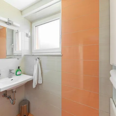 Appartement Vizmarje *
